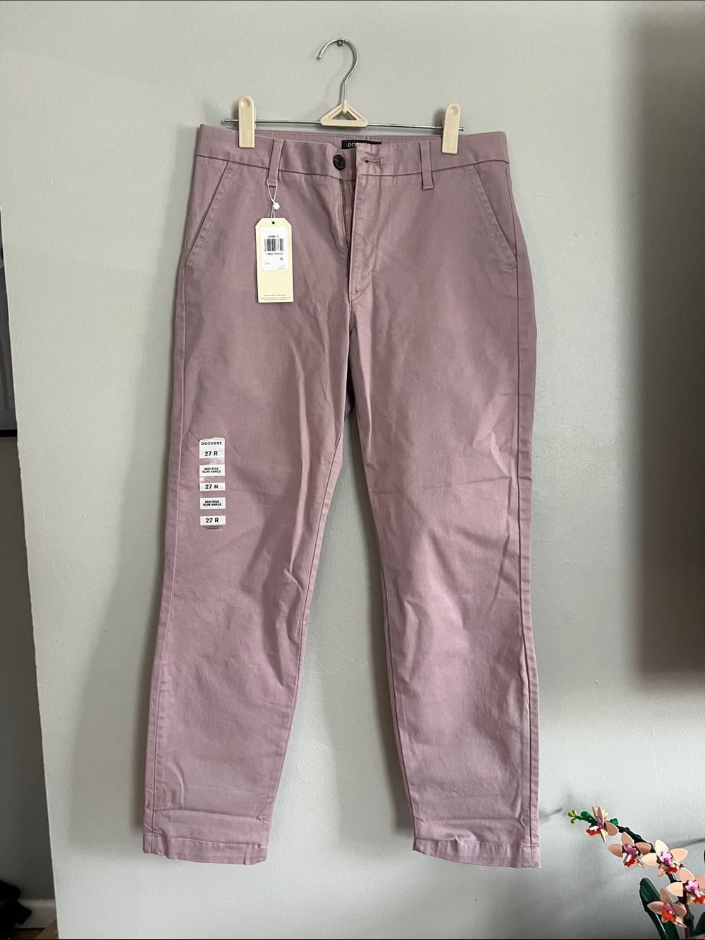 Dockers Women’s Chinos in Dusty Mauve